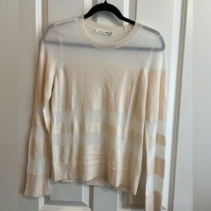 Rag and bone 80% extra fine merino wool lightweight sheer sweater.